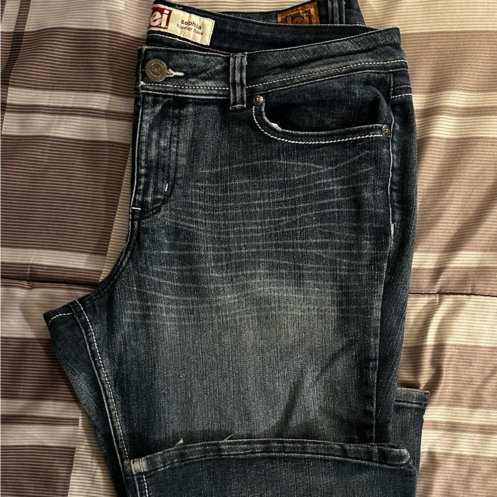 LEI Sophia flare. Dark blue. Size 17 short